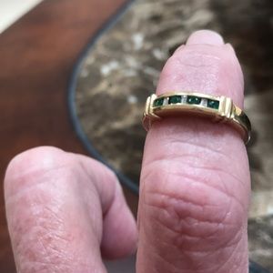 10K yellow gold ring with emeralds and dia…